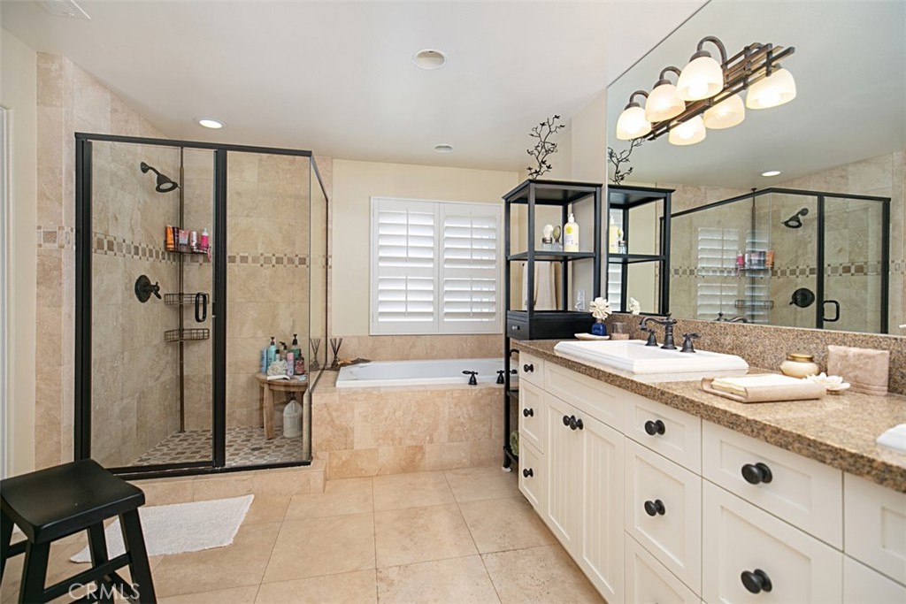 208 E Balboa Boulevard