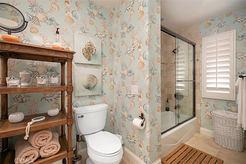 208 E Balboa Boulevard