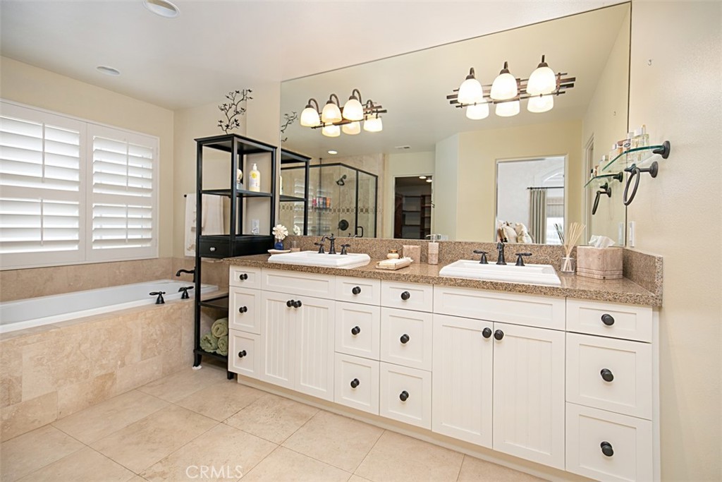 208 E Balboa Boulevard