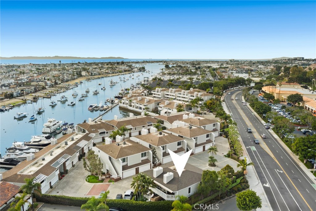 1030 Bayside Cove 702