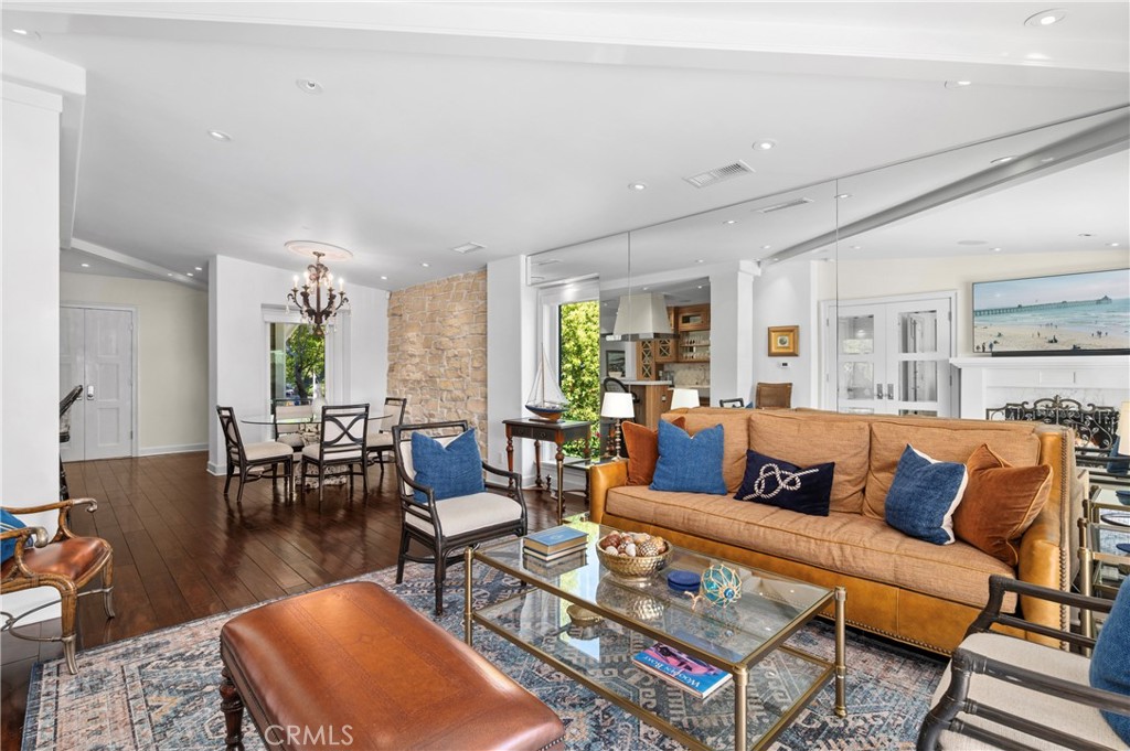 1030 Bayside Cove 702