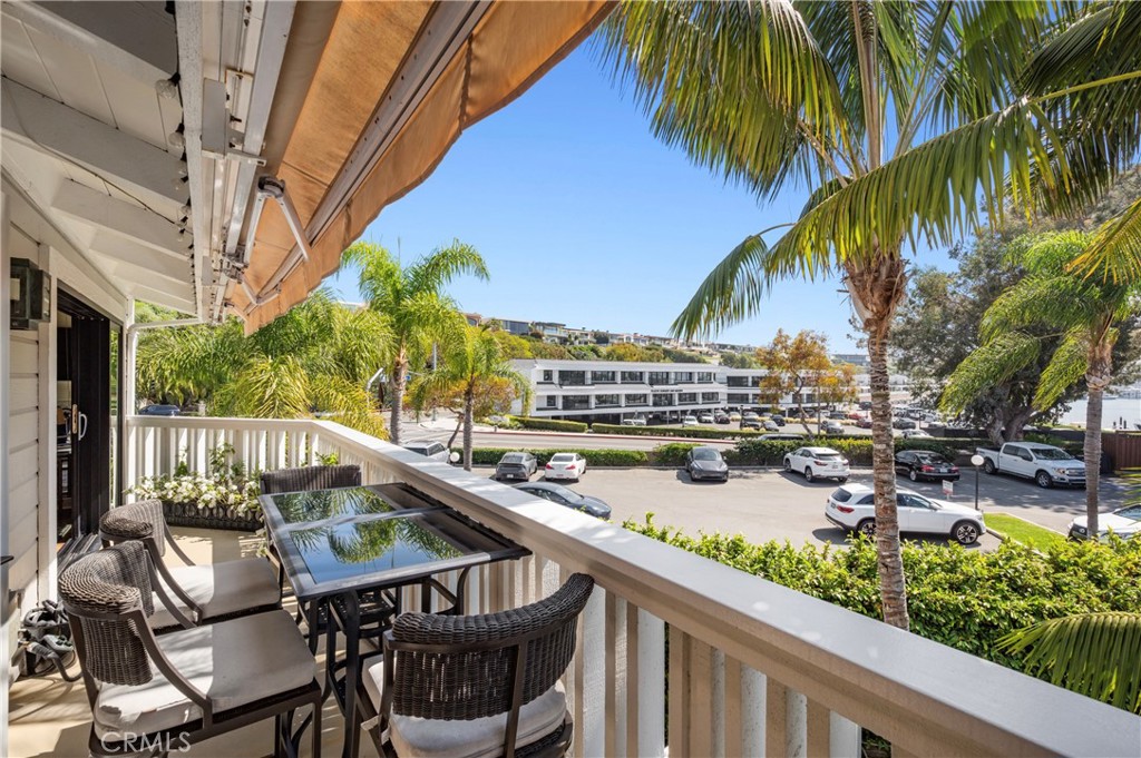 1030 Bayside Cove 702