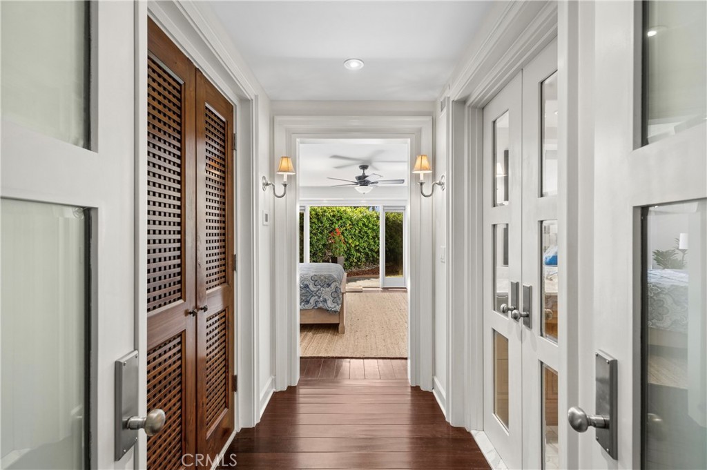 1030 Bayside Cove 702