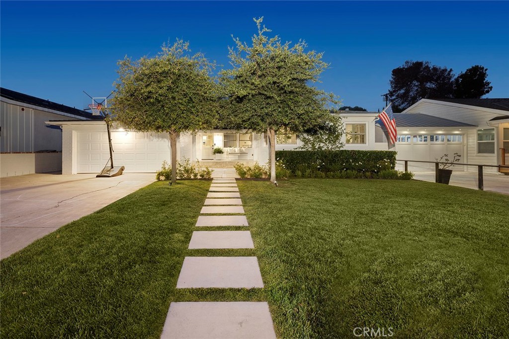 2553 Fairway Drive