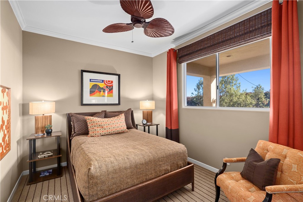 10 N. Stonington Road