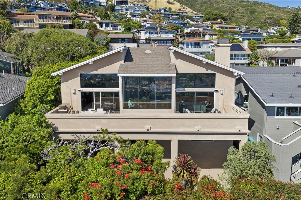 10 N. Stonington Road