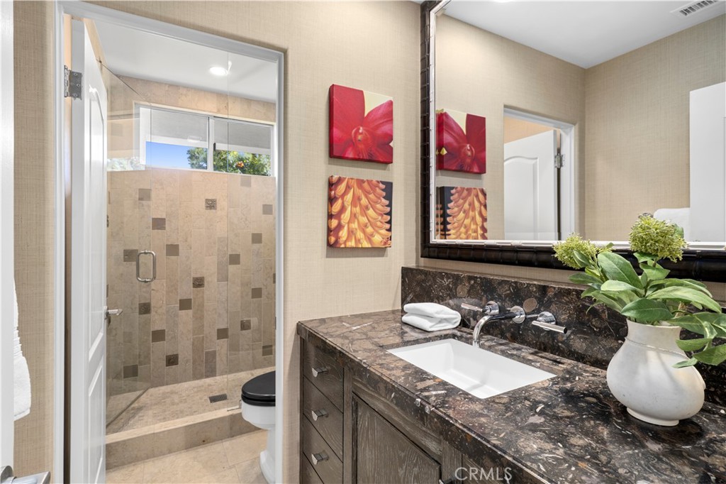 10 N. Stonington Road