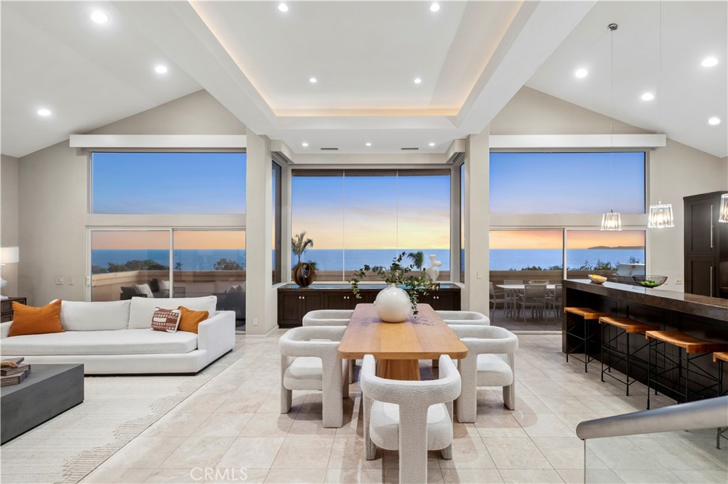 10 N. Stonington Road