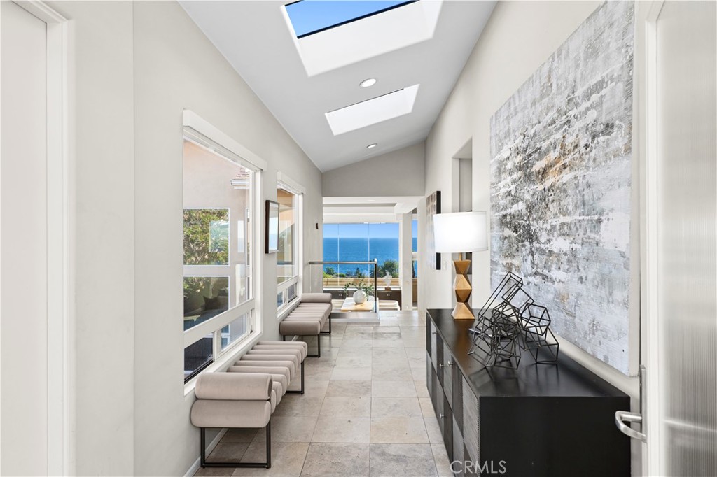 10 N. Stonington Road
