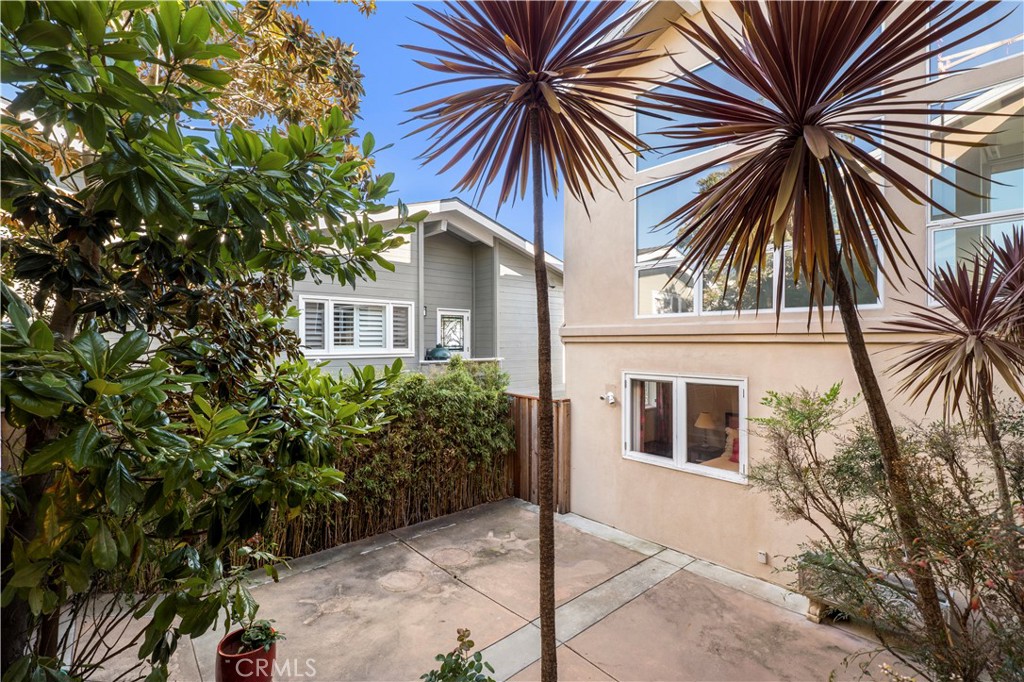 10 N. Stonington Road