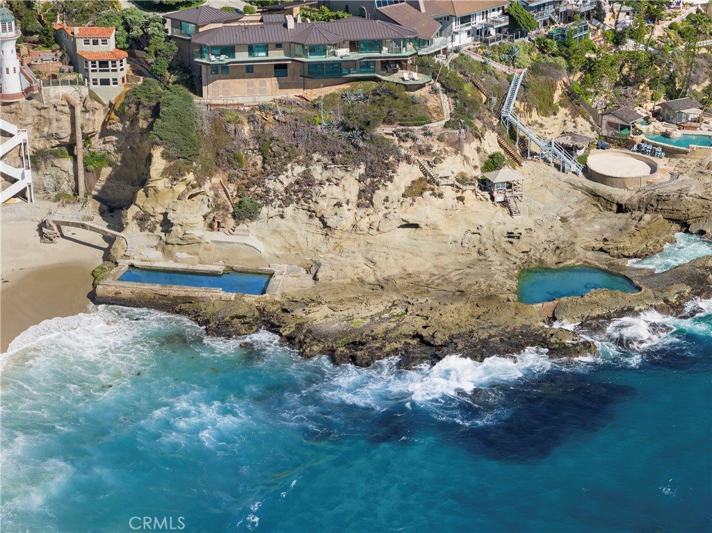 10 N. Stonington Road