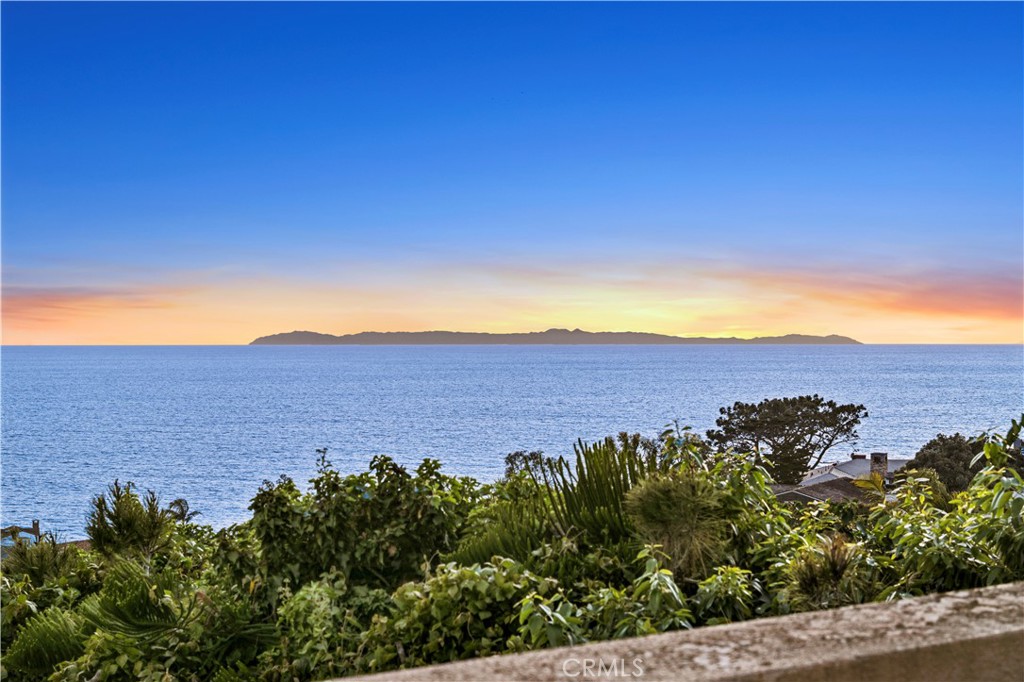 10 N. Stonington Road