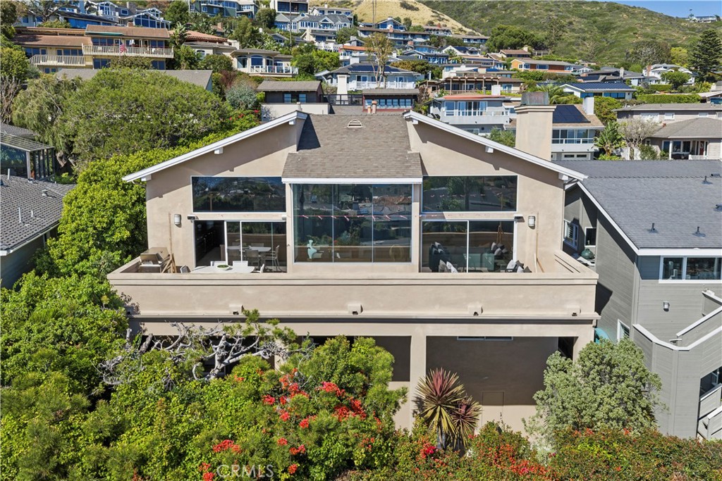 10 N. Stonington Road