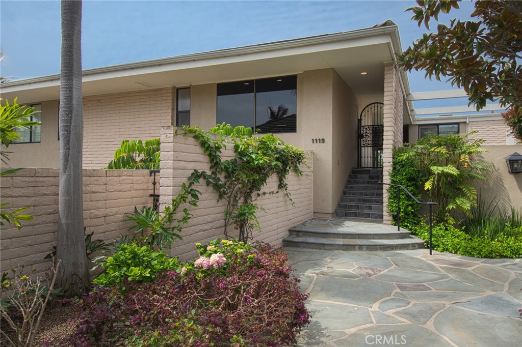 1119 Granville
