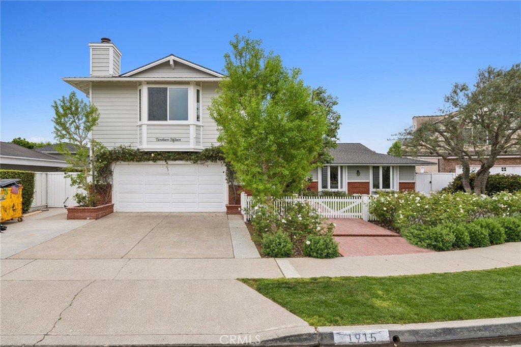 1915 Windward Lane