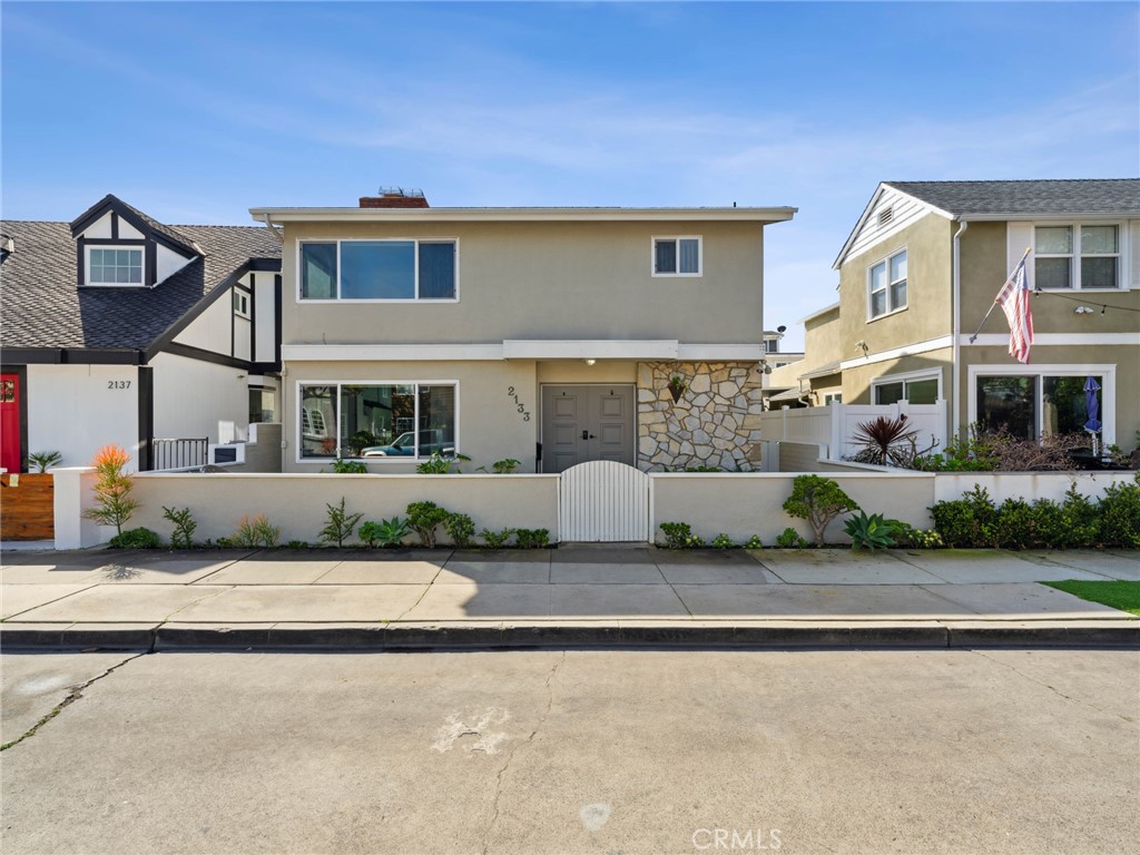 2133 Miramar Drive
