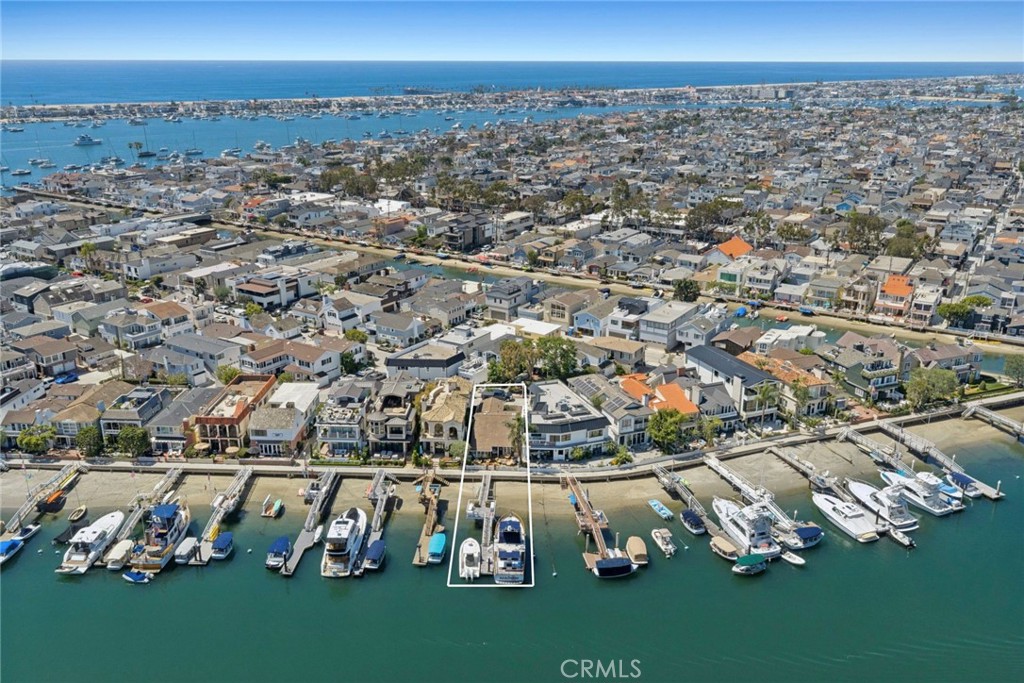 323 E Bay Front