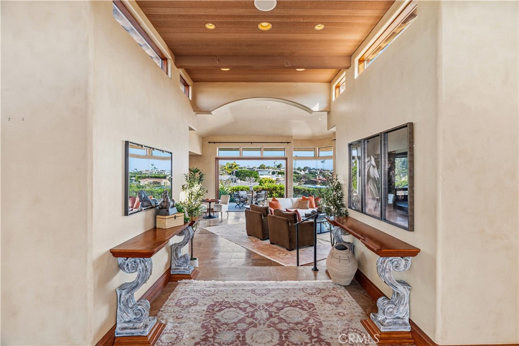 600 Ramona