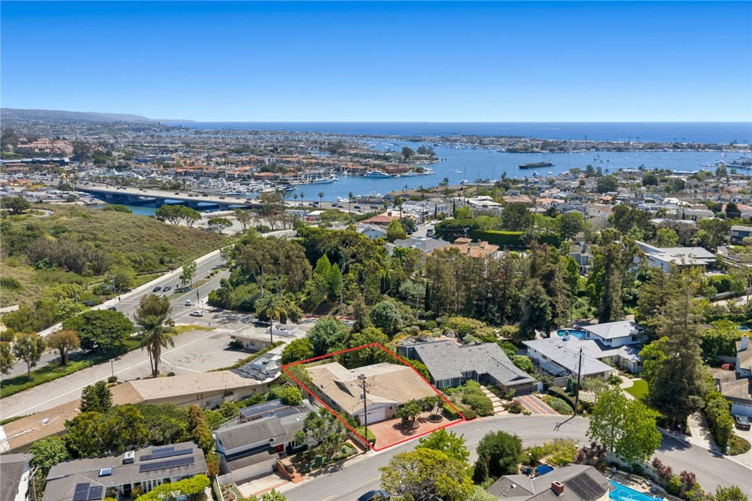 608 Saint James Place