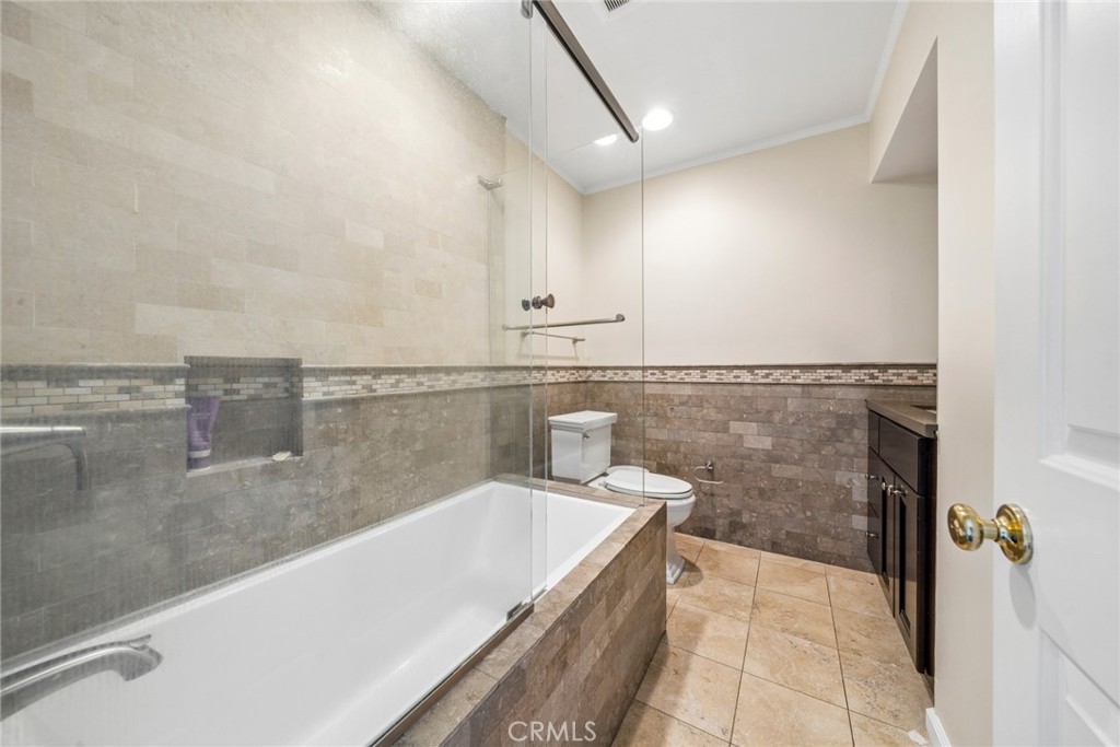 608 Saint James Place