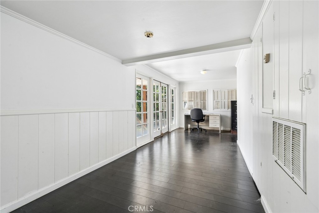 608 Saint James Place