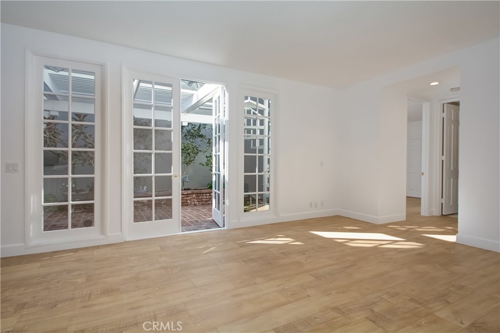 505 Dahlia Avenue