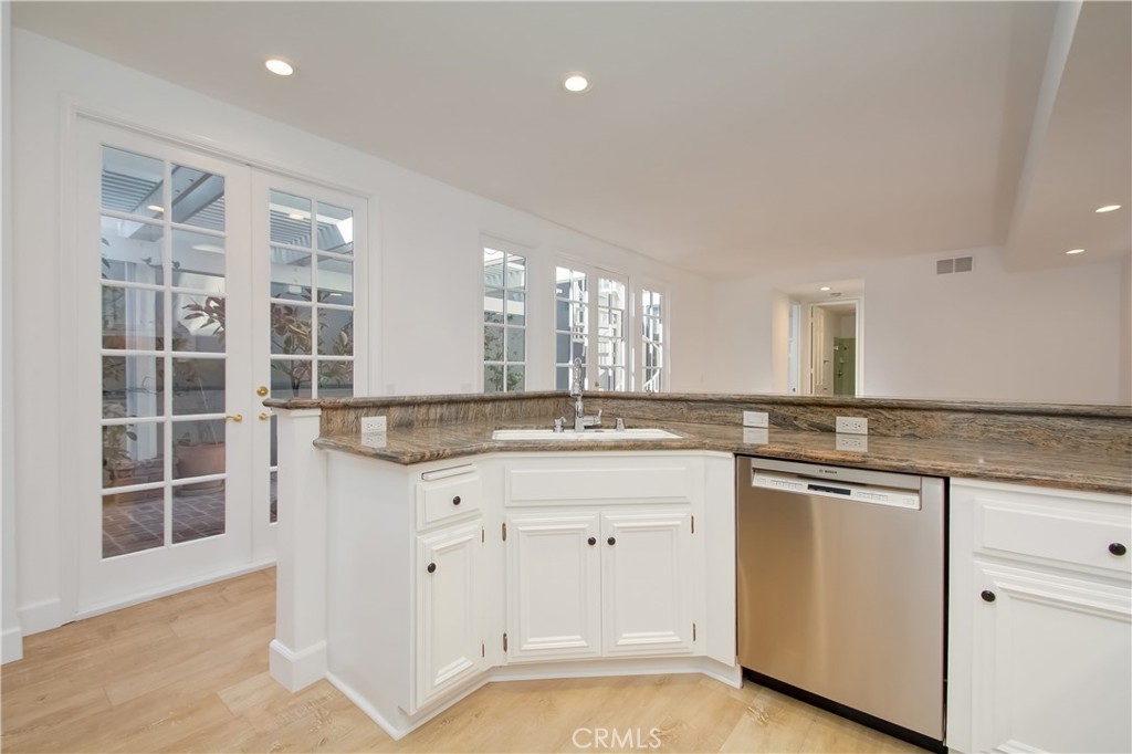 505 Dahlia Avenue
