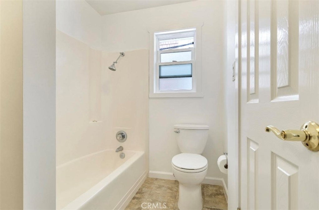 117 1/2 Amethyst Avenue