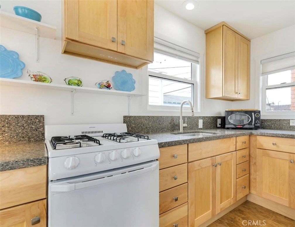 117 1/2 Amethyst Avenue