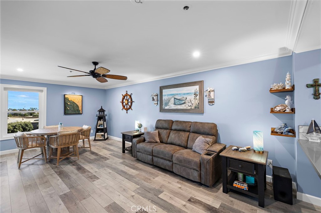 280 Cagney Lane 211