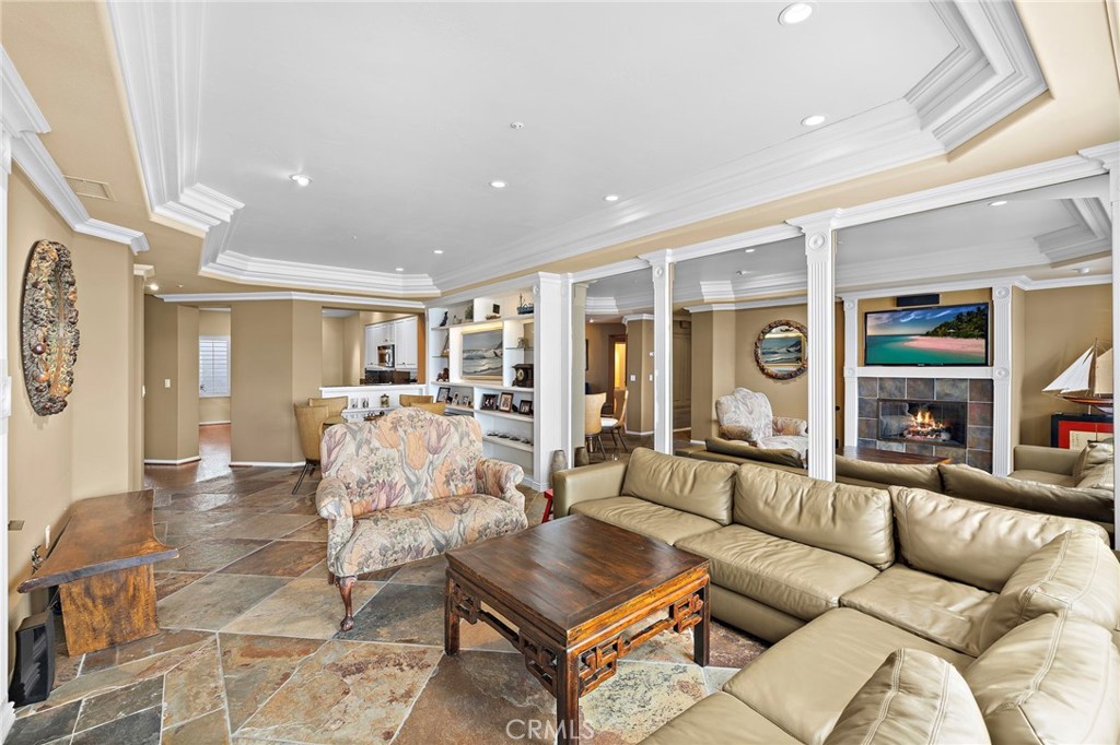 2600 Newport Boulevard 215