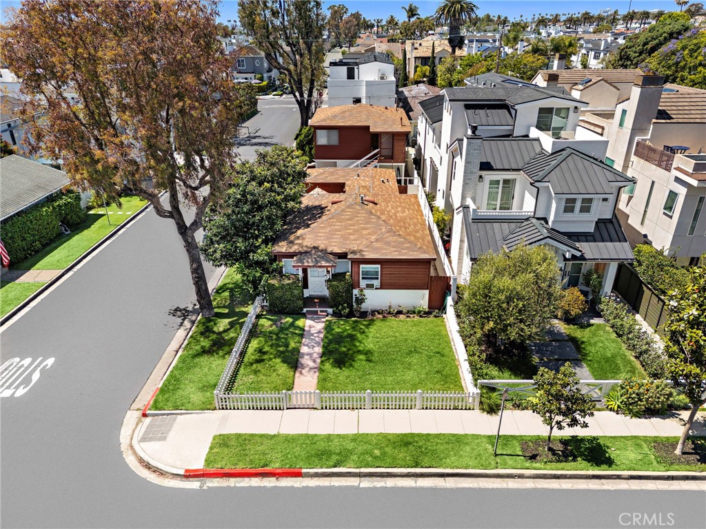 501 Poinsettia Avenue