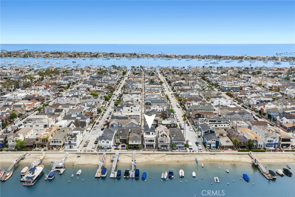 1105 N Bay Front