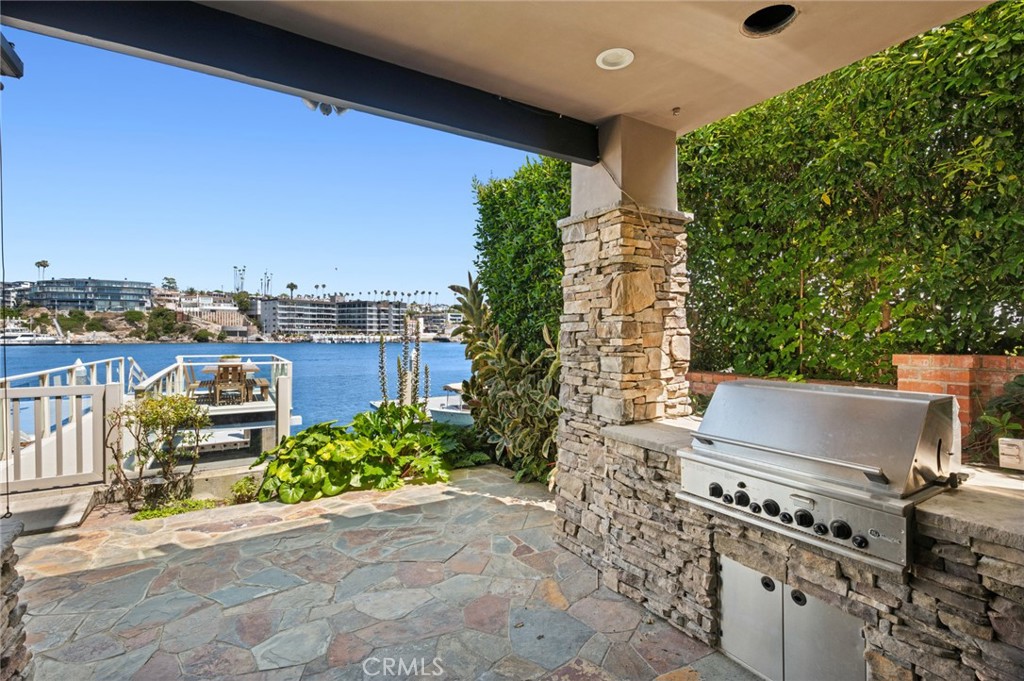 2238 Channel Road