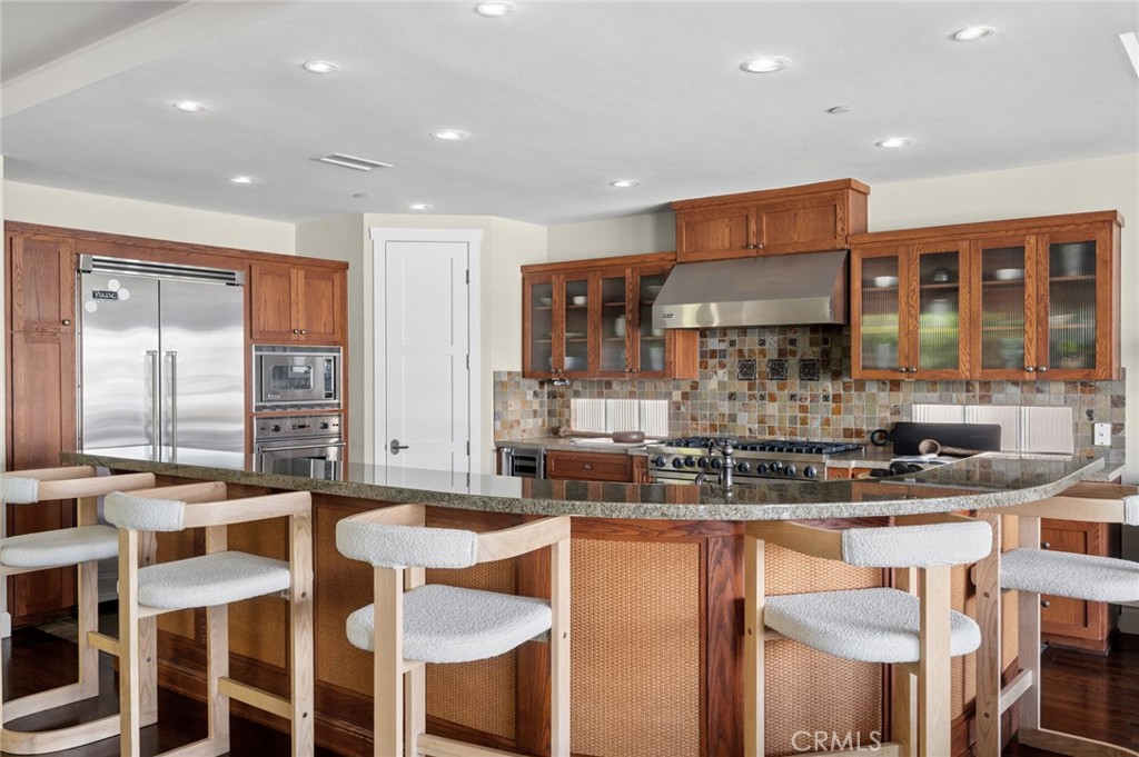 2238 Channel Road
