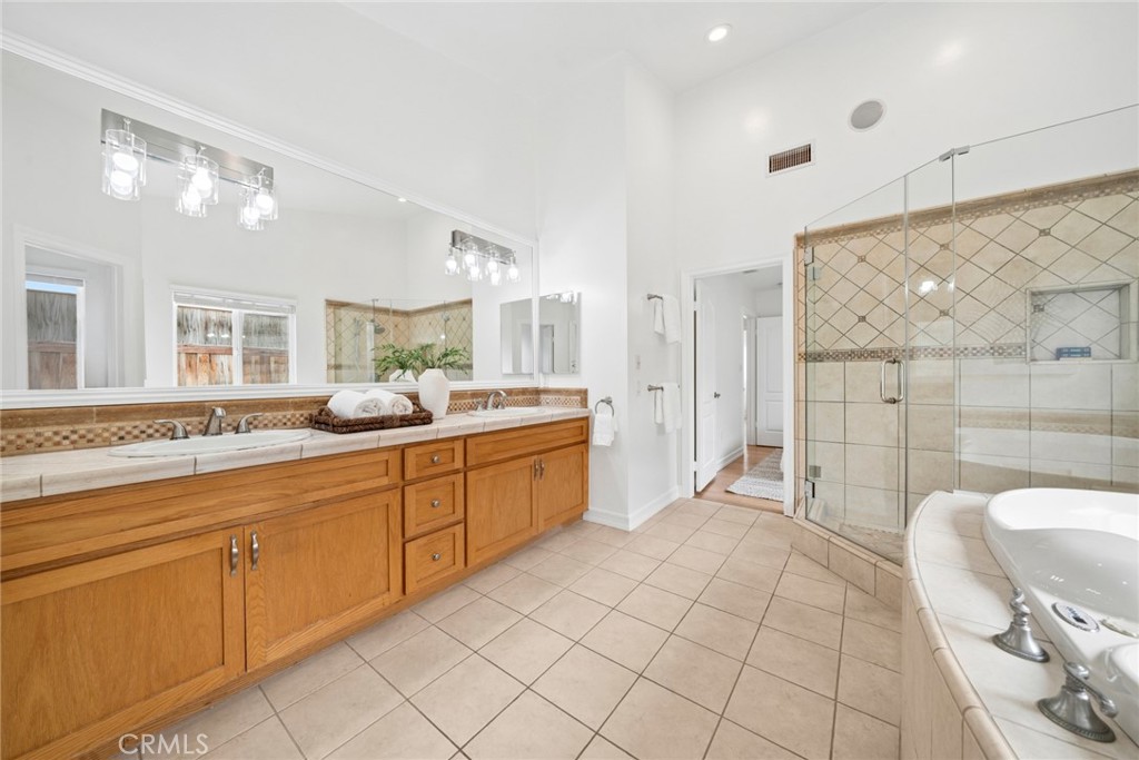 2665 Club Mesa Place