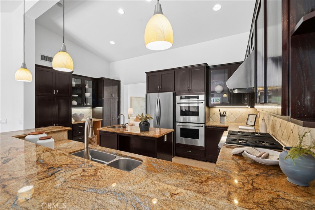 2665 Club Mesa Place