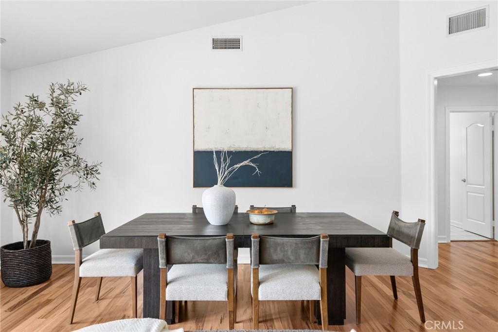 2665 Club Mesa Place