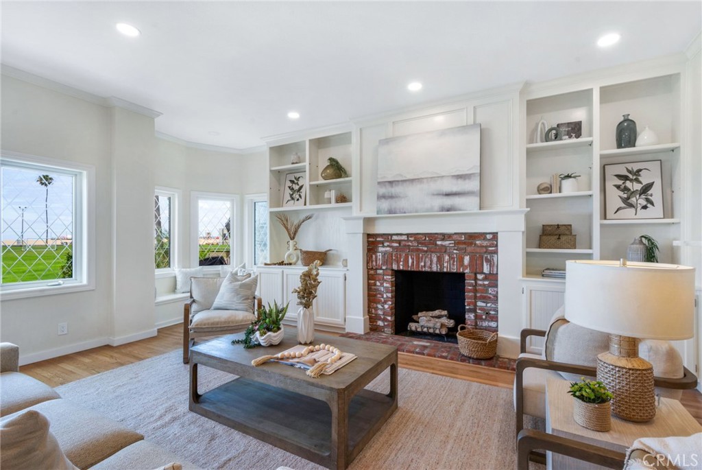920 E Oceanfront