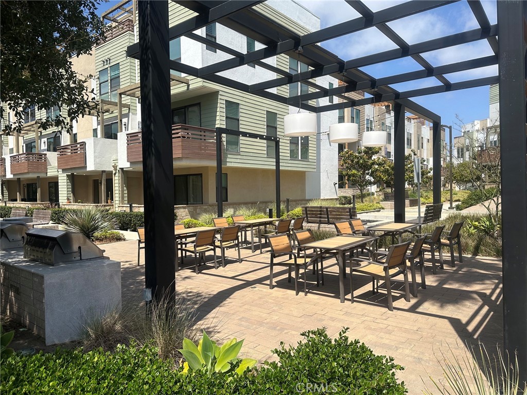 1688 Topanga
