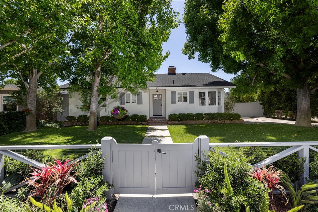 415 Walnut