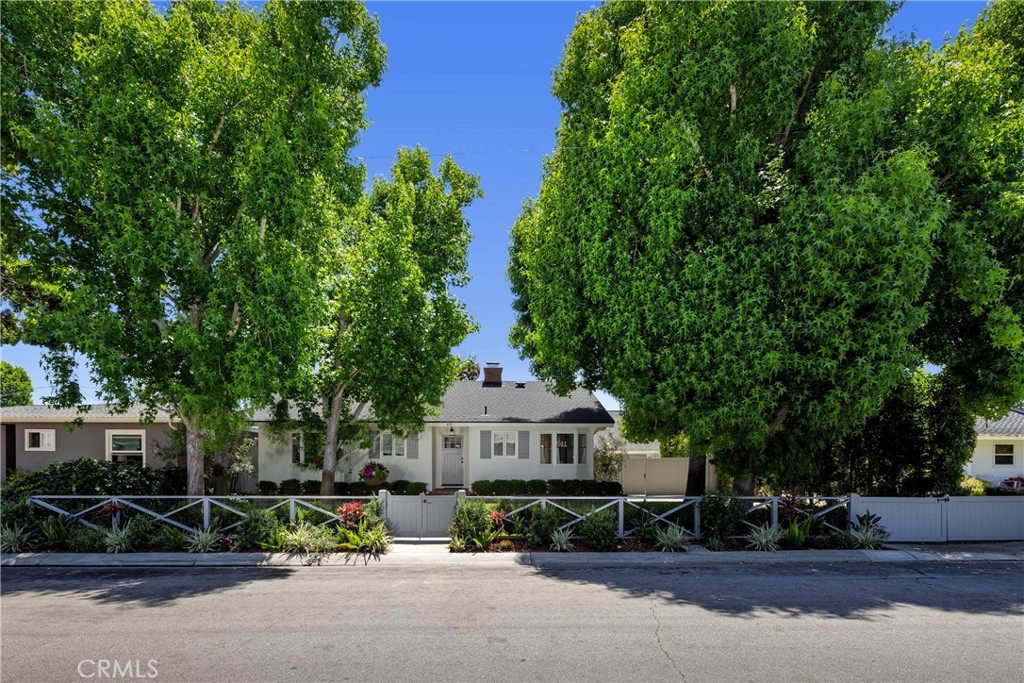 415 Walnut