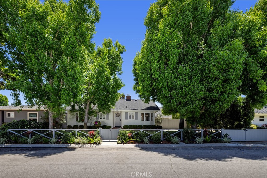 415 Walnut