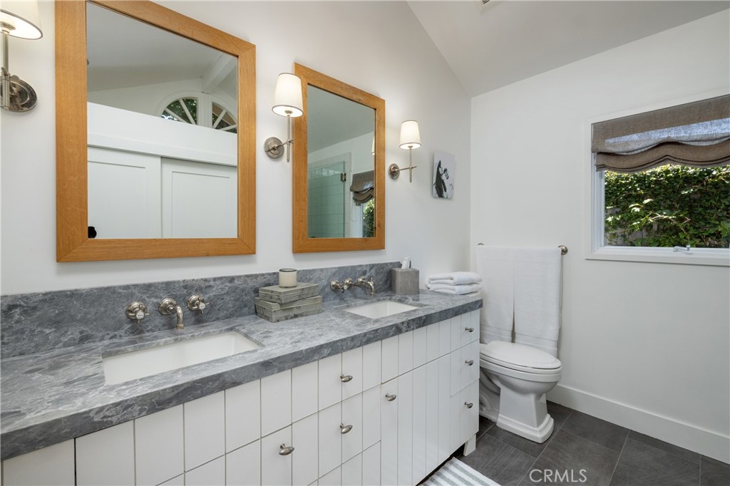 415 Walnut