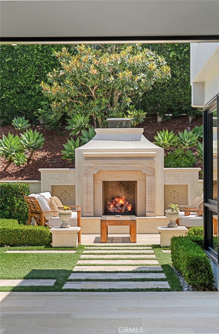 1807 Newport Hills E
