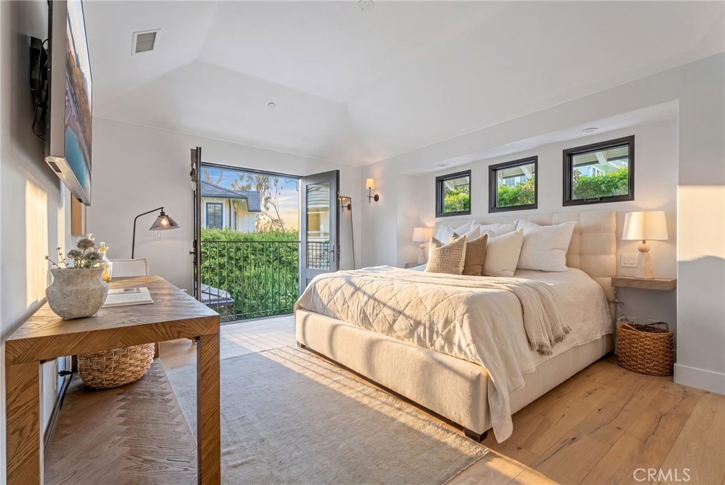 1807 Newport Hills E