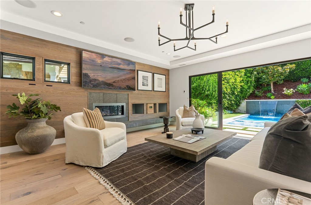 1807 Newport Hills E