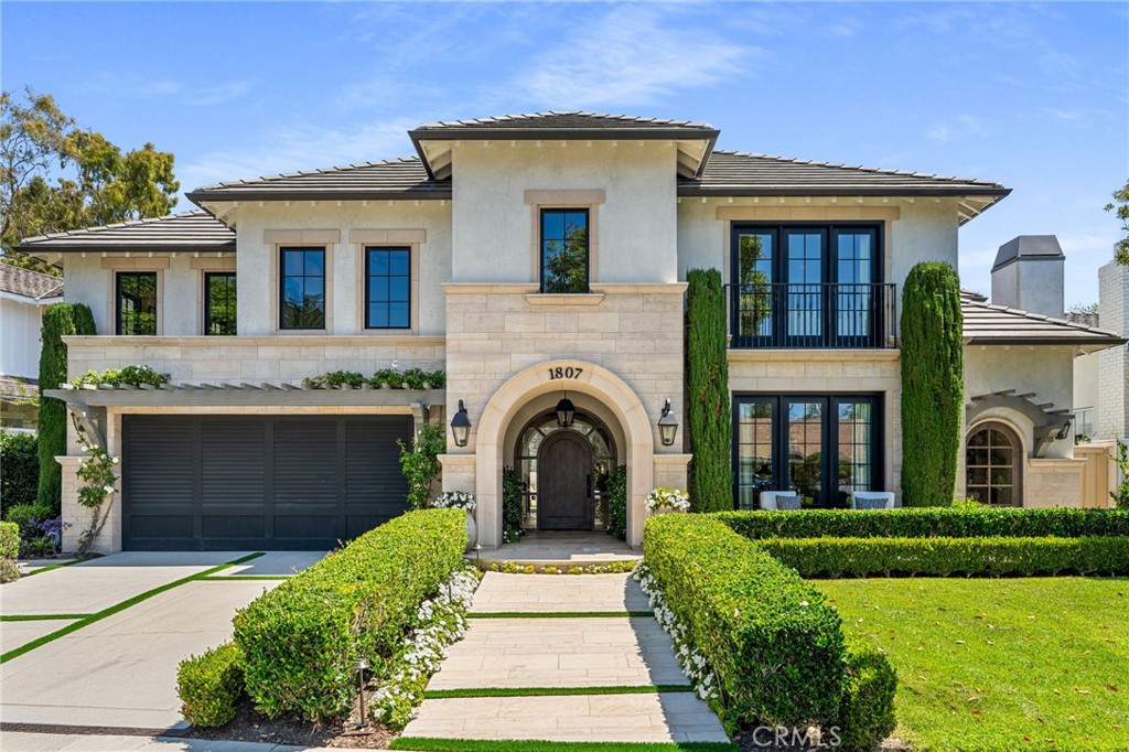 1807 Newport Hills E