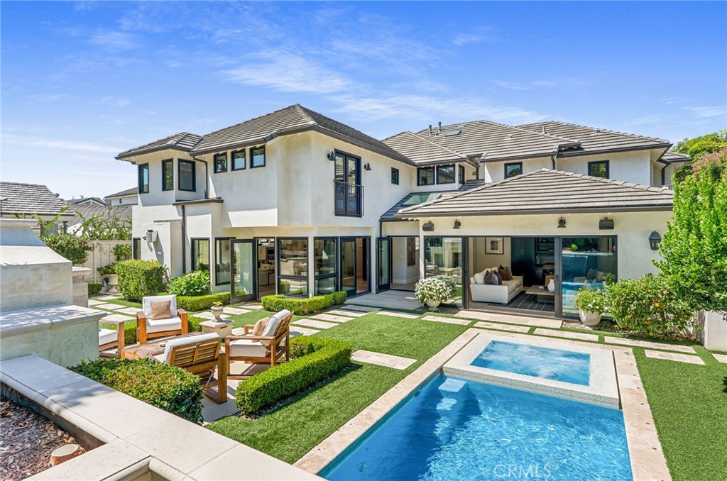 1807 Newport Hills E