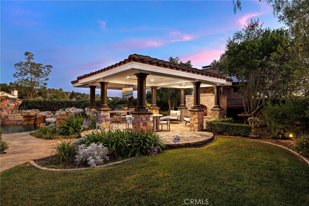 8 Brittlestar Road